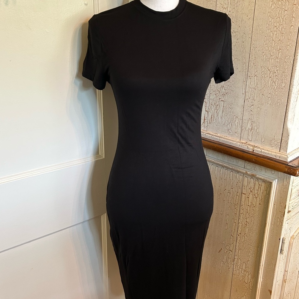 Black T-Shirt Style Midi Dress